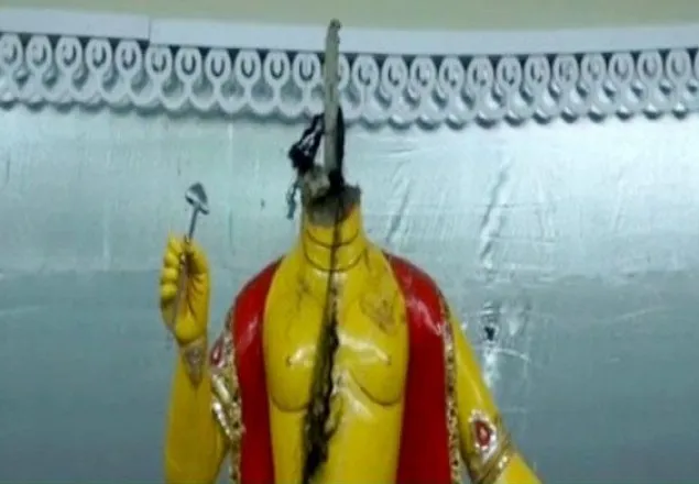 ঝালকাঠিতে প্রতিমা ভাংচুরে পাল্টাপাল্টি মামলা