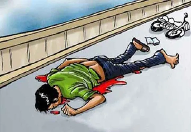 লালবাগে মোটরসাইকেলের ধাক্কায় নিহত ১