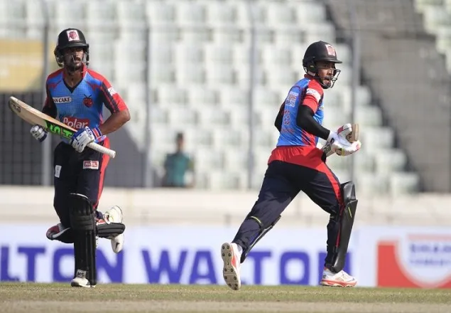 ১৫২ রানের টার্গেটে লড়ছে বরিশাল