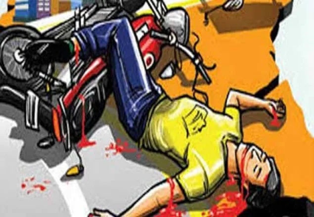 রাজধানীতে ট্রাক চাপায় মোটরসাইকেল আরোহী নিহত
