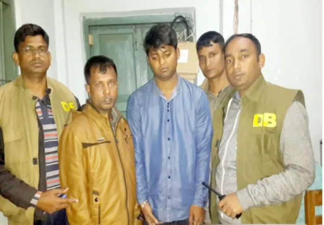 খাগড়াছড়িতে দুই ইয়াবা ব্যবসায়ী আটক