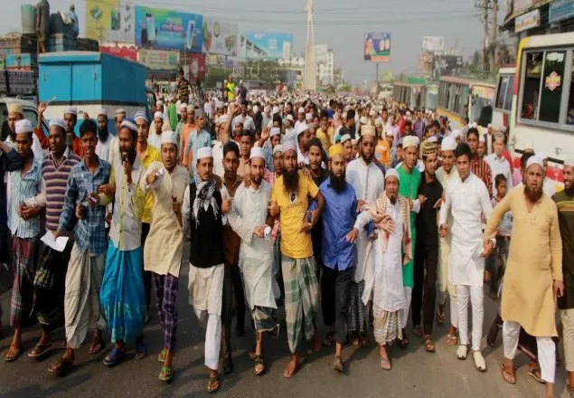আবাসিক হোটেল বন্ধের দাবিতে গাজীপুরে বিক্ষোভ মিছিল