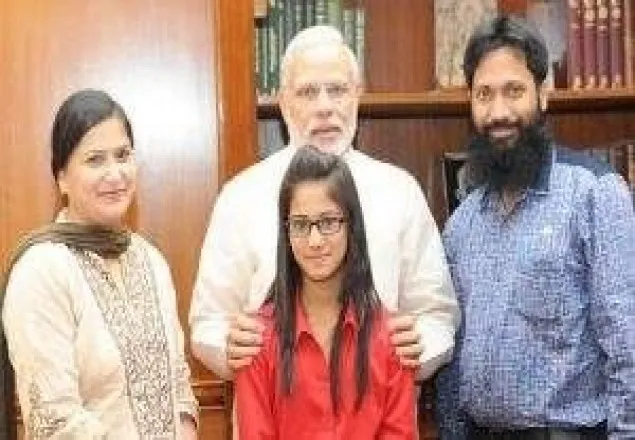 গীতা আবৃতি চাম্পিয়ন হল মুসলিম মেয়ে