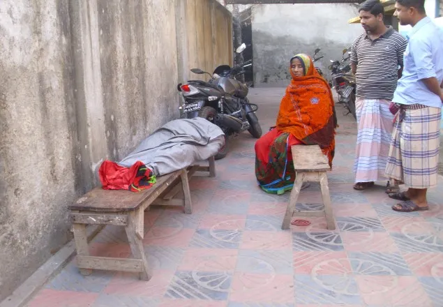 বেনাপোলে বিষপান করে মহিলার আত্মহত্যা