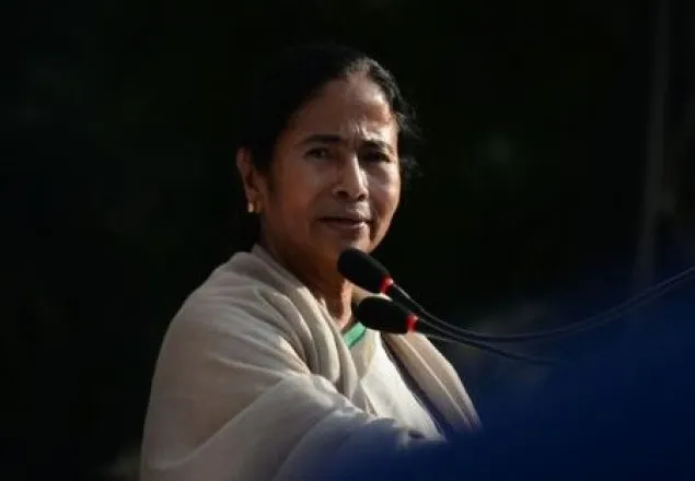 পশ্চিমবঙ্গে সেনা মোতায়েন, প্রতিবাদে রাতভর দপ্তরে মমতা