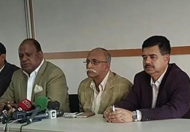 নারায়ণগঞ্জ সিটি নির্বাচনে দুই মেয়র প্রার্থীকে বহিষ্কার