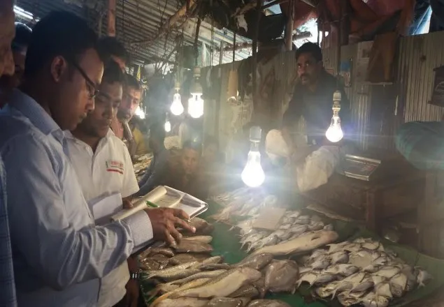 চট্টগ্রামে ভ্রাম্যমাণ আদালতের অভিযান: বিভিন্ন প্রতিষ্টানকে জরিমানা
