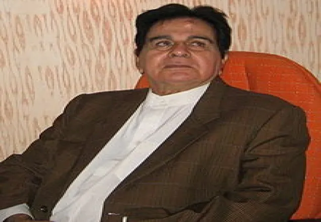 আইসিইউতে দিলীপ কুমার
