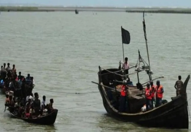 রোহিঙ্গাবোঝাই ৯ নৌকা ফেরত পাঠিয়েছে বিজিবি