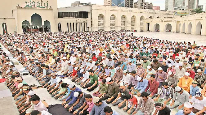 জুমার দিনের যে আমলে এক সপ্তাহের গুনাহ মাফ