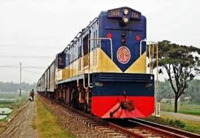 রেল থেকে শতকোটি টাকার তেল চুরি