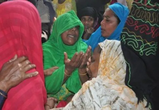 যশোরে দুইপক্ষের সংঘর্ষে গুলিবিদ্ধ হয়ে ছিনতাইকারী নিহত
