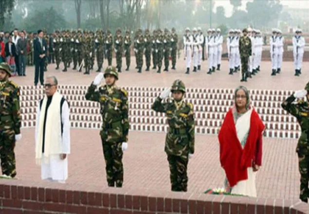 জাতীয় স্মৃতিসৌধে রাষ্ট্রপতি-প্রধানমন্ত্রীর শ্রদ্ধা নিবেদন