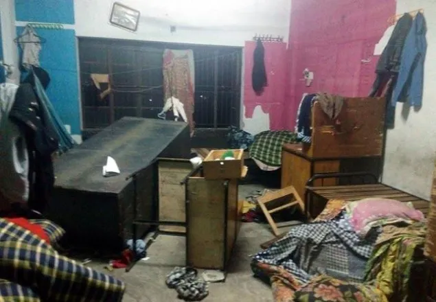 বিশ্ববিদ্যালয় হলে বহিরাগত ছাত্রলীগের তাণ্ডব