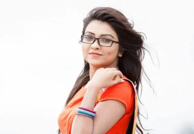 মা হলেন ঈশিকা