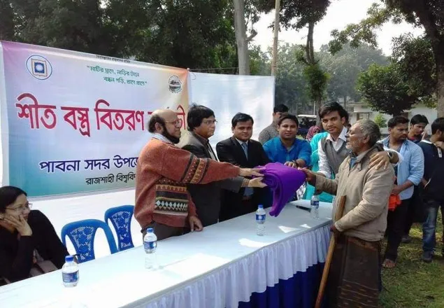 রাবিতে দুস্থদের মাঝে শীতবস্ত্র বিতরণ