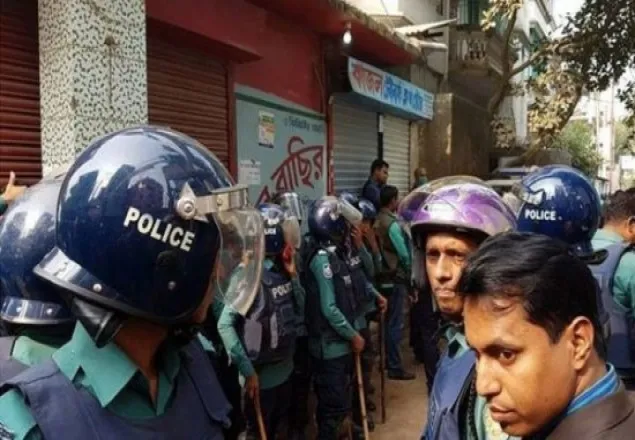 আশকোনার আস্তানা থেকে পাঁচটি গ্রেনেড উদ্ধার