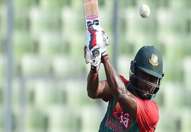 ৩ উইকেট হারিয়ে চাপের মূখে টাইগাররা