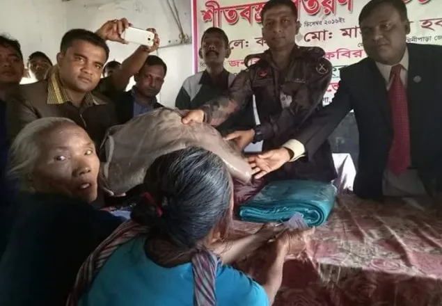 খাগড়াছড়িতে জুনাব আলী ফাউন্ডেশনের শীতবস্ত্র বিতরণ