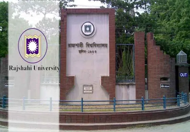 ৫ দফা দাবিতে রাবি শিক্ষার্থীদের স্মারকলীপি 
