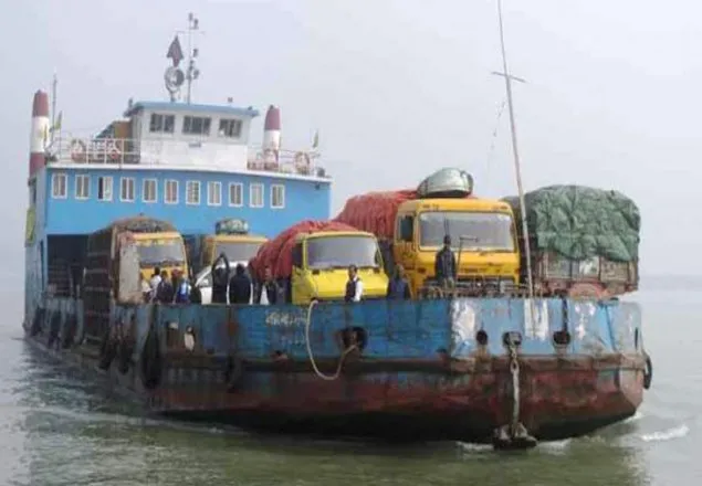 শিমুলিয়া-কাওরাকান্দিতে ফেরি চলাচল স্বাভাবিক