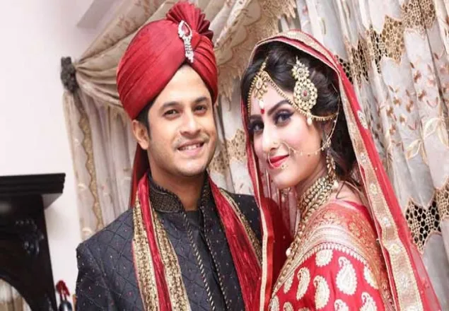 সংসার ভাঙা-গড়ার বছর ১৬ সাল