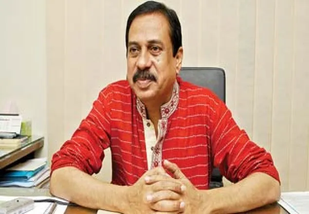 এয়ার অ্যাম্বুলেন্সে ব্যাংকক নেয়া হচ্ছে মতিউর রহমান চৌধুরীকে