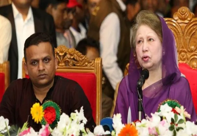 সরকার দেশের শিক্ষাব্যবস্থাকে ধ্বংস করে দিয়েছে: খালেদা জিয়া