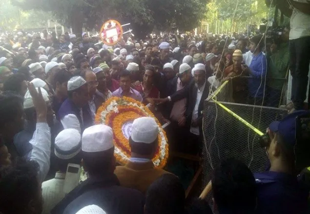 পারিবারিক কবরস্থানেই শায়িত হলেন লিটন