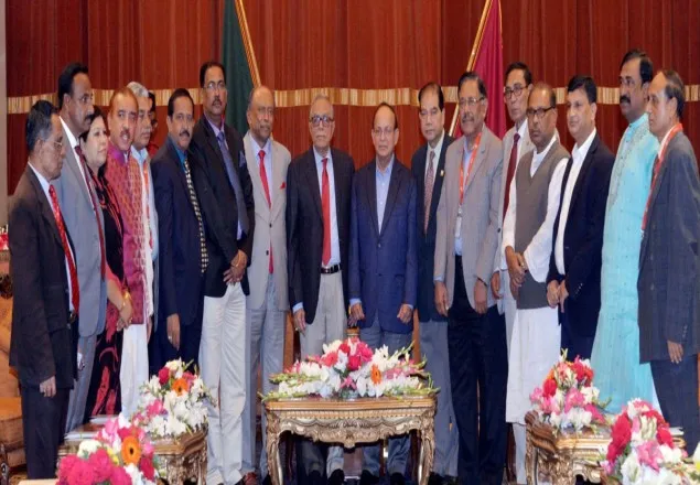 রাজনৈতিক দলগুলোর মধ্যে সমঝোতা অপরিহার্য: রাষ্ট্রপতি