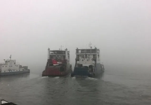 পাটুরিয়া-দৌলতদিয়ায় ফেরি চলাচল শুরু
