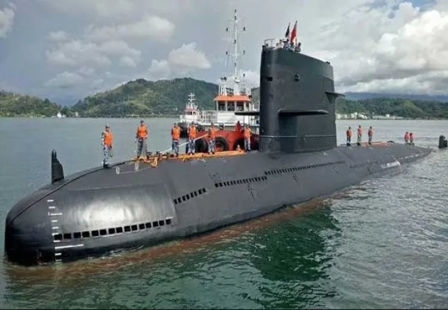 চীনের সাবমেরিন এবার মালয়েশিয়ায় ভেসে উঠল 