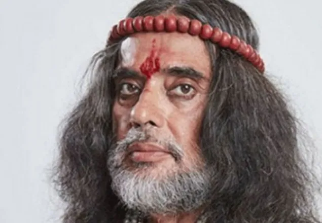 নারীদের ছোট স্কার্ট না পরাই ভাল : স্বামী ওমজি 