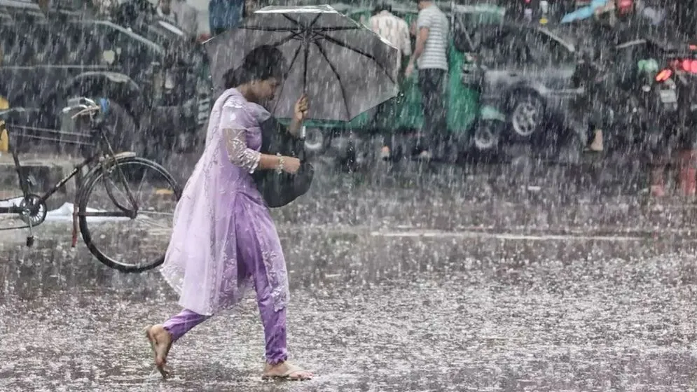 সাত অঞ্চলে ঝড়বৃষ্টির আভাস