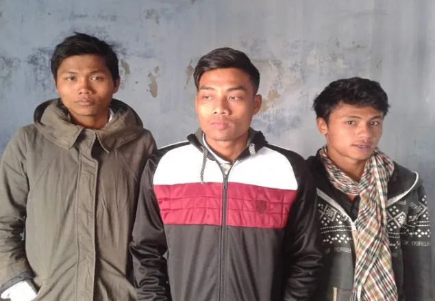 বান্দরবা‌নে আ‌গ্নেয়াস্ত্রসহ ৩ যুবক গ্রেফতার