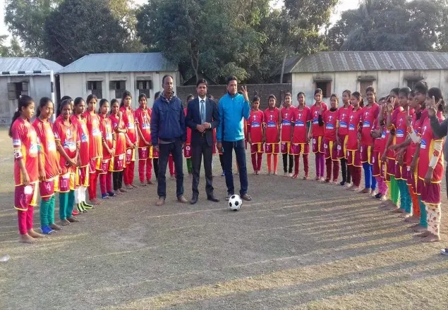 জলঢাকায় বালিকা অনুর্ধ ১৫ ফুটবল ক্যাম্পিং এর উদ্বোধন