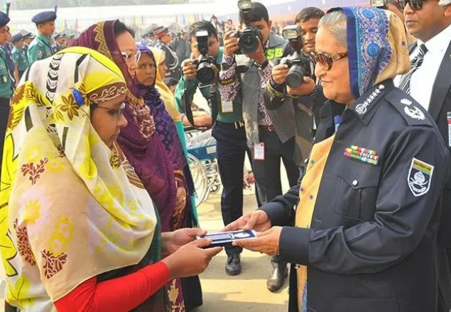 চার পুলিশ সদস্যকে মরণোত্তর পদক 