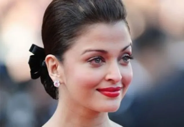 এই সময়েও সেরা সুন্দরী ঐশ্বরিয়া!