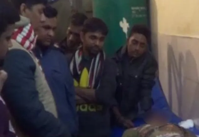 নরসিংদীতে যুবককে কুপিয়ে ও গুলি করে হত্যা