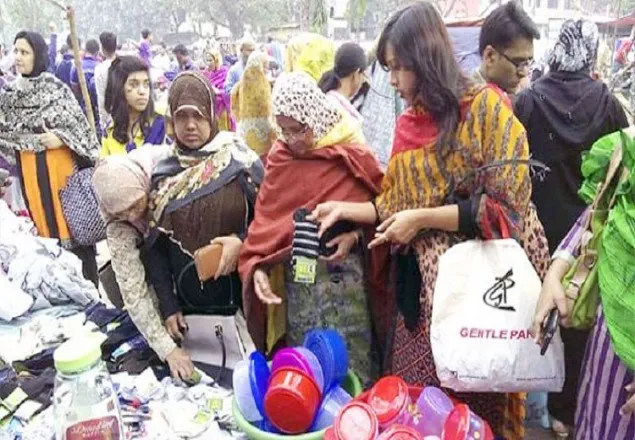 সাড়া নেই ডিএসসিসির হলিডে মার্কেটে