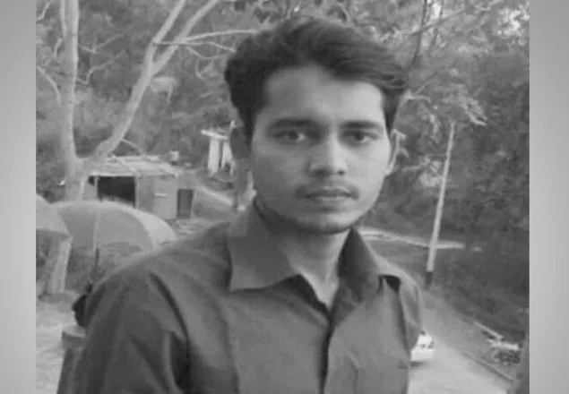 জানাযা পড়তে গিয়ে লাশ হয়ে ফিরলেন স্কুল শিক্ষক