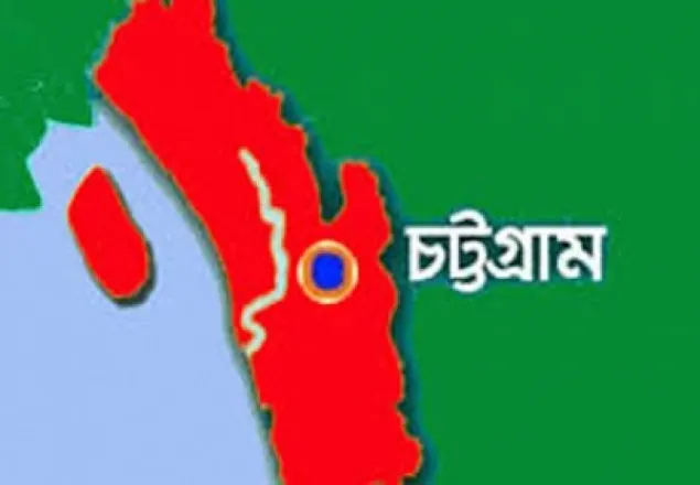 চট্টগ্রামে আবাসিক ভবনে হঠাৎ​ বিস্ফোরণ, দগ্ধ ৩ 