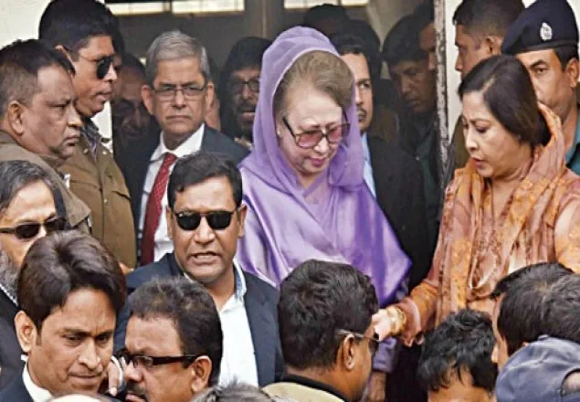 বকশিবাজার আদালতে খালেদা জিয়া 
