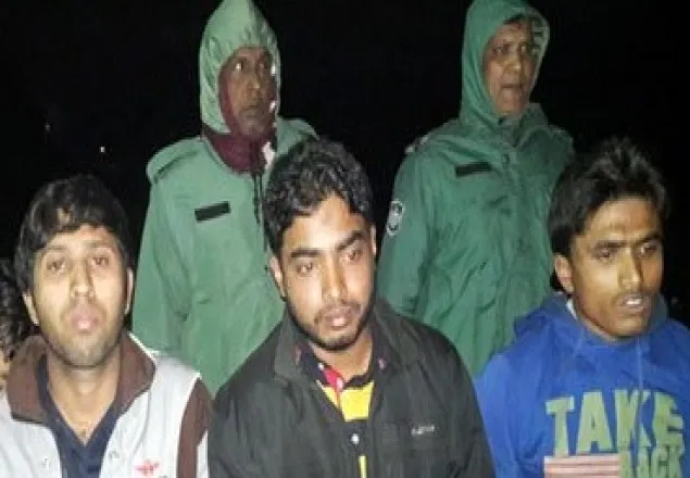 রাবির হল থেকে ৪ শিবির নেতা আটক