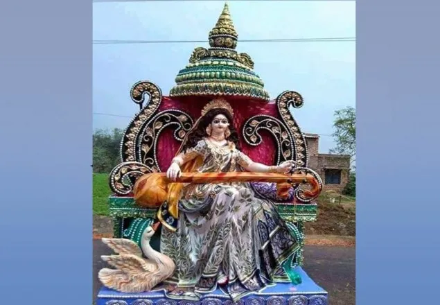 নড়াইলে যথাযোগ্য মর্যাদায় সরস্বতী পূজা অনুষ্ঠিত 