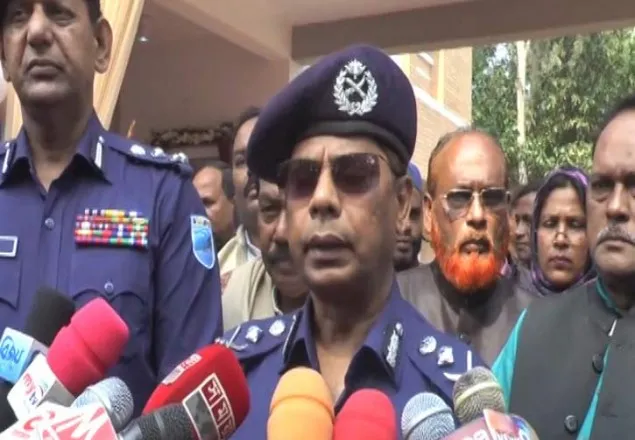 সাংবাদিক নির্যাতন দুঃখজনক: আইজিপি