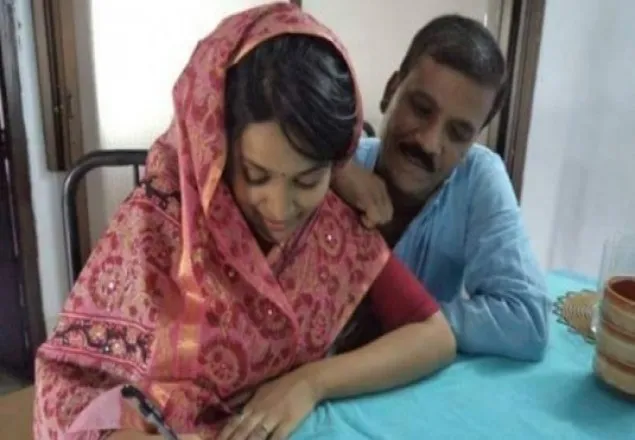 হুমায়ূন কন্যা শিলা আহমেদের হৃদয়বিদারক স্ট্যাটাস থেকে