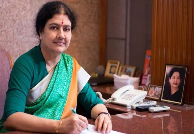 তামিলনাড়ুর মুখ্যমন্ত্রী হচ্ছেন শশীকলা