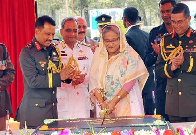 সন্ত্রাস দমনে সবাইকে এগিয়ে আসতে হবে: প্রধানমন্ত্রী