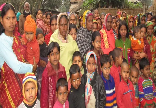 মহাজনদের অত্যাচারে গ্রাম ছেড়েছে ঠাকুরগাঁওয়ের আলু চাষিরা 